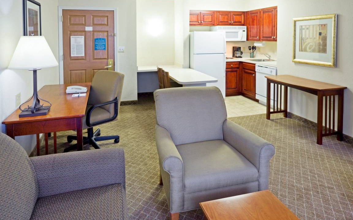 Cranbury Condo | Condo ∙ 2 bedrooms ∙ 6 guests