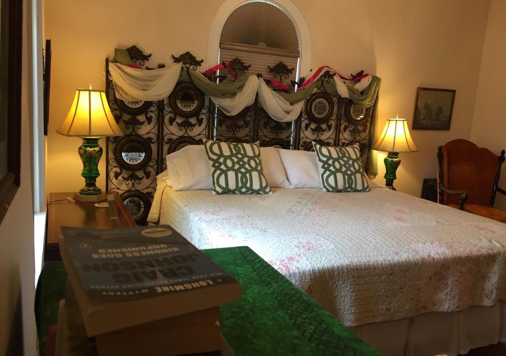 Connellsville Bed & Breakfast | Connellsville Bed and Breakfast