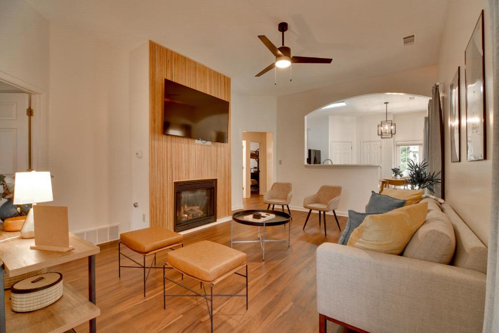 Cordova House | Cordova Home Rental Shelby Farms Greenline Access