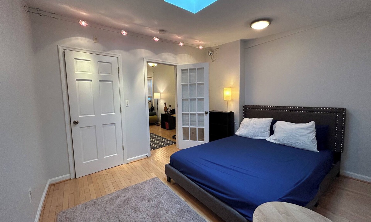 Canton House | Cozy and spacious 2-bedroom Baltimore townhome
