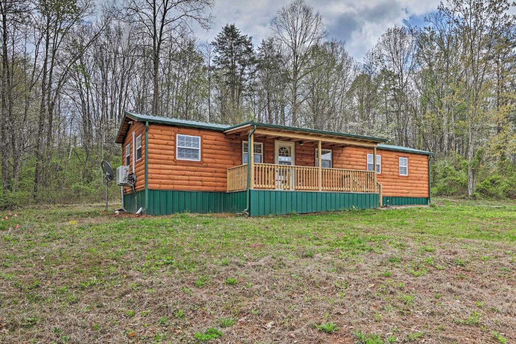 Bidwell House | Cozy Bidwell Cabin with Deck Trail and Creek Access!