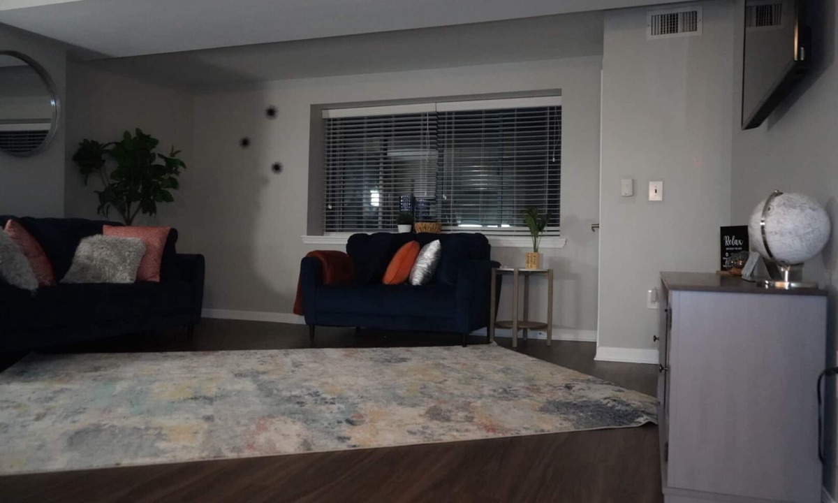 Cherry Hill Condo | Cozy Escape w/Fireplace seconds away from Cherry Hill Mall