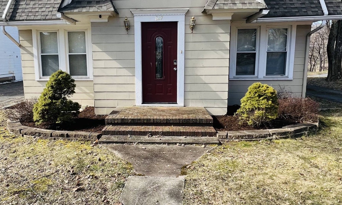 Bloomsburg House | Cozy Home at Bloomburg University!