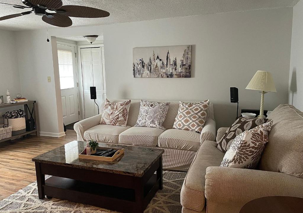 Buckeye Lake Apartment | Cozy Home by the Lake