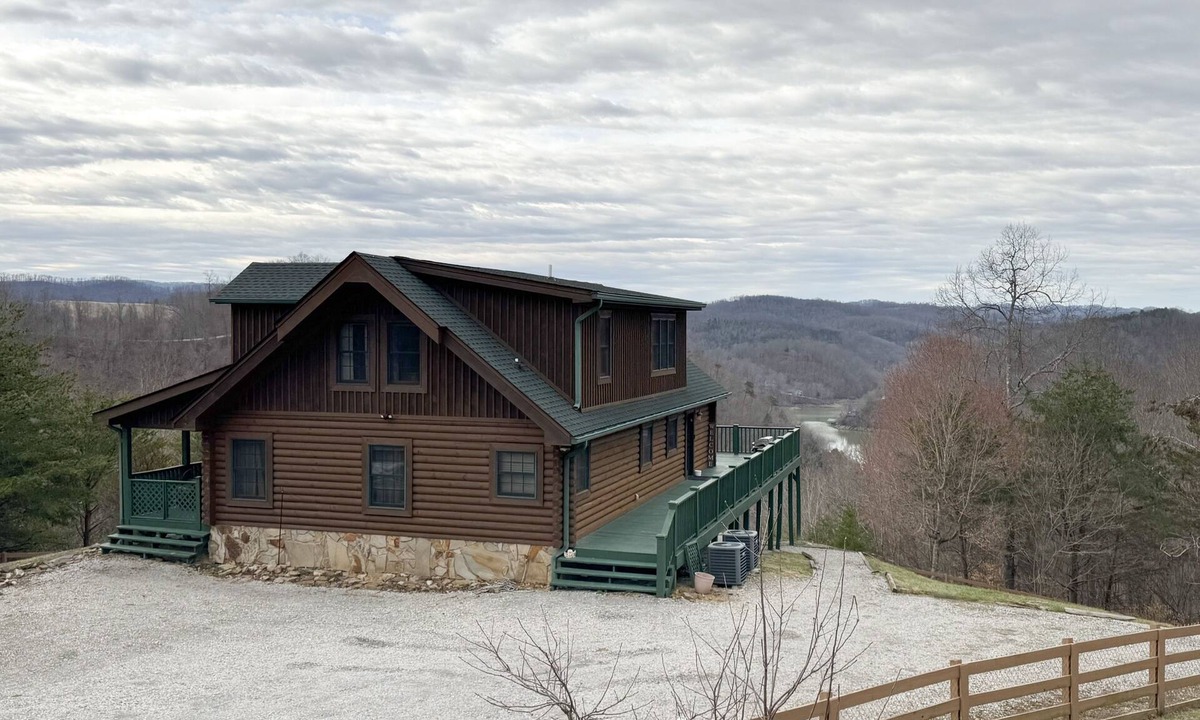 New Tazewell House | Cozy home with stunning views, fire pit, and large fenced in yard