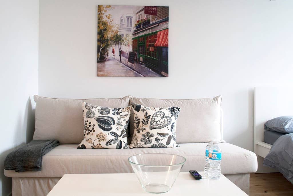 Center City East Apartment | Cozy Studio in Old City