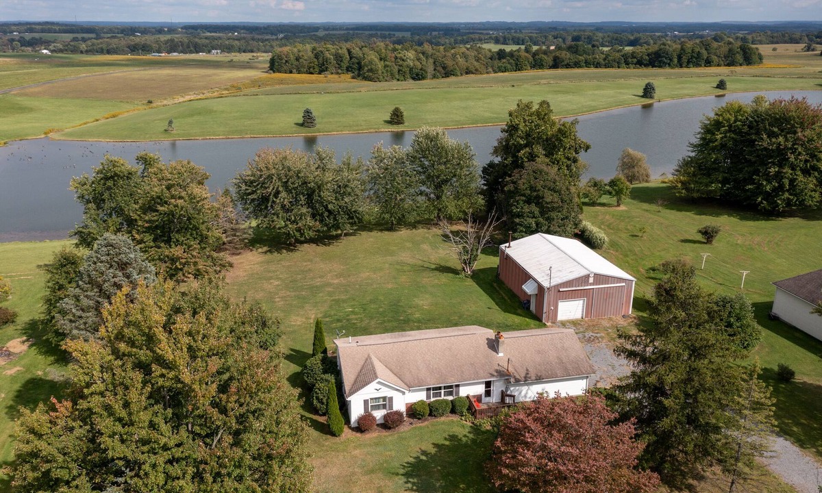 Branchton House | Cozy Volant Ranch With Lakeview