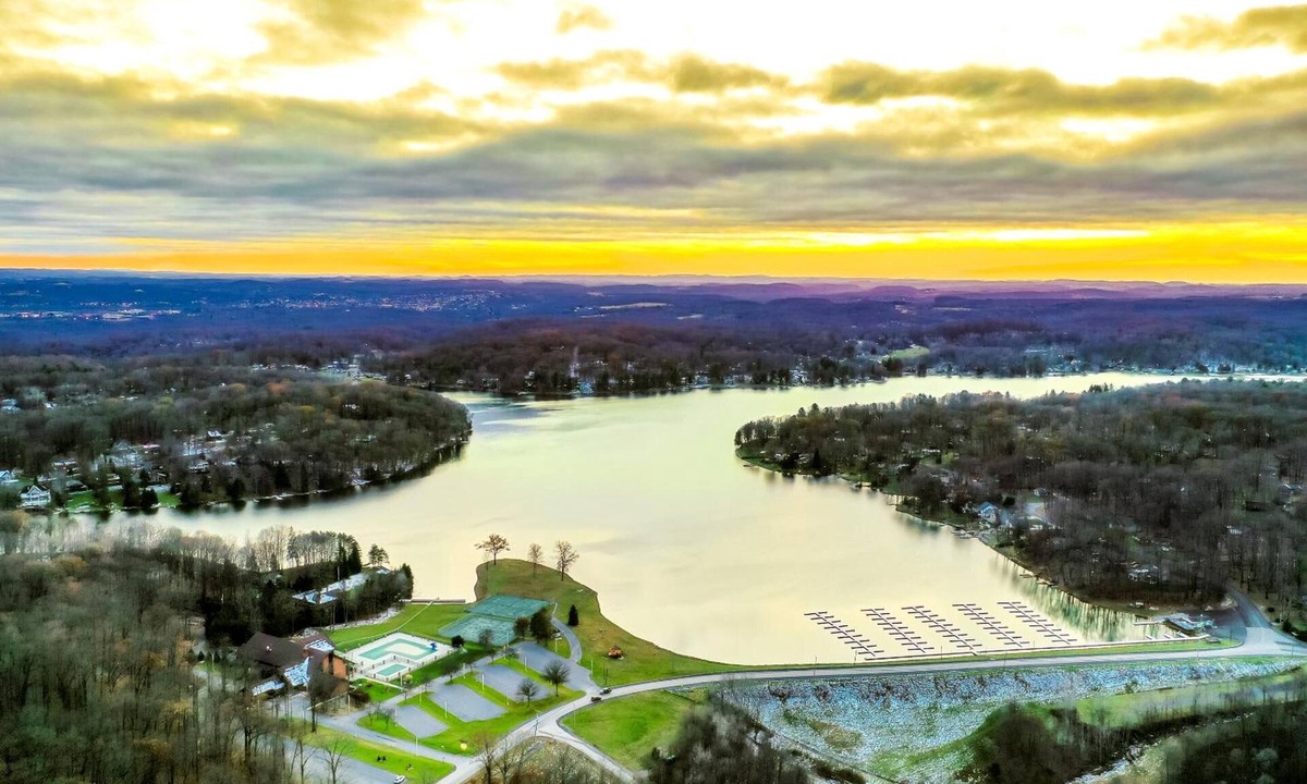 Treasure Lake Apartment | Crown Resorts at Wolf Run