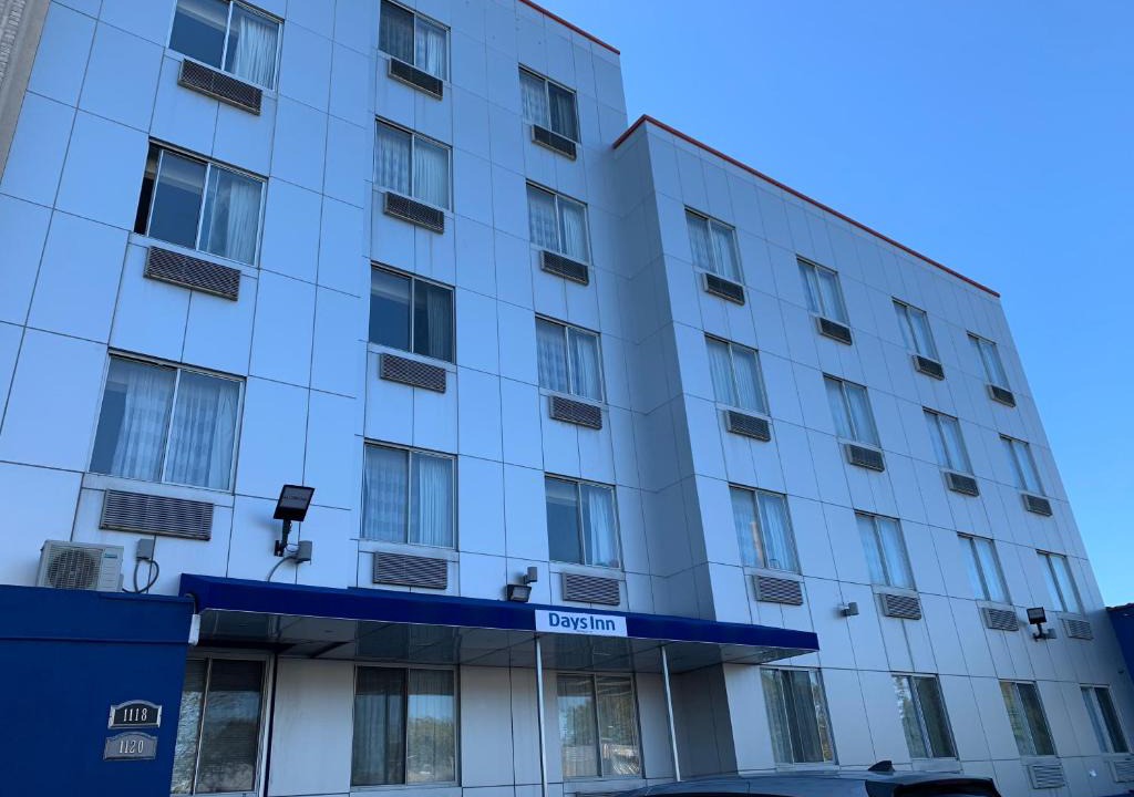 Borough Park Hotel | Days Inn by Wyndham Brooklyn Borough Park