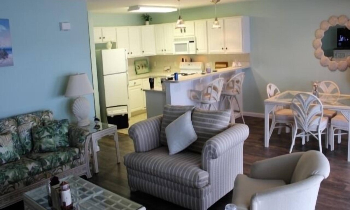 Montego Bay House | Direct Canal Front w/Boat Tie up in the Highly sought after Montego Bay Community, Pools, Tennis !
