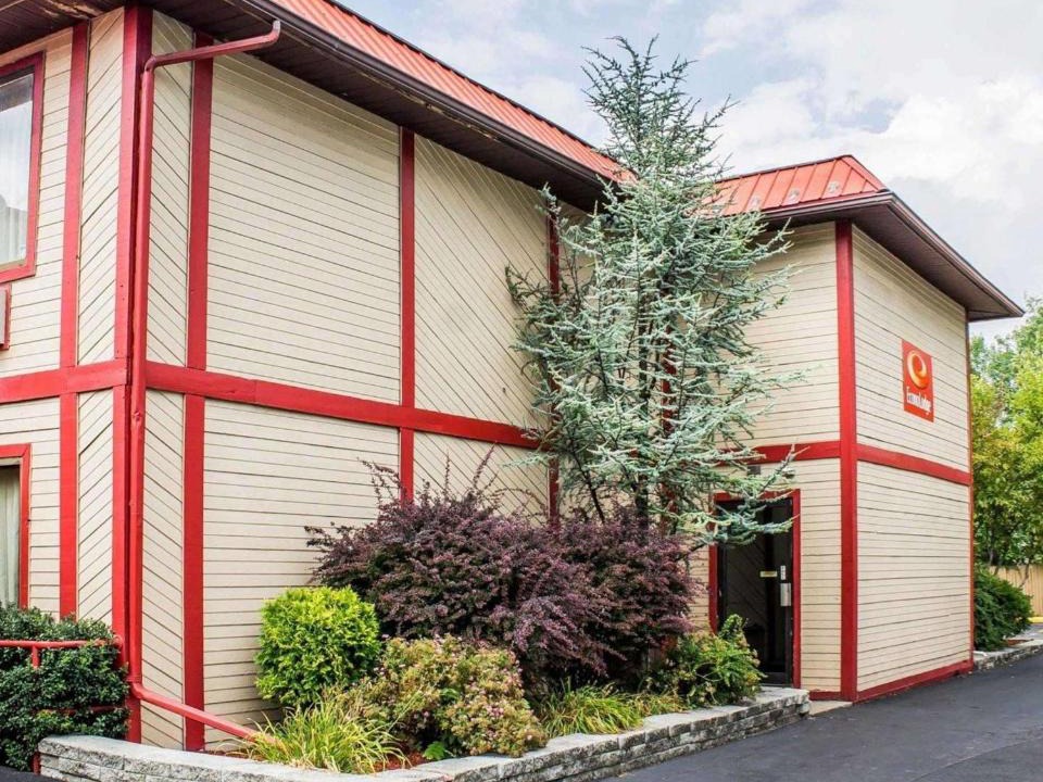 Scranton Cabin | Econo Lodge Scranton near Montage Mountain