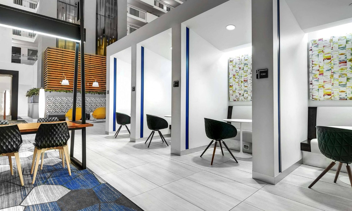 Crabtree Hotel | Embassy Suites by Hilton Raleigh Crabtree