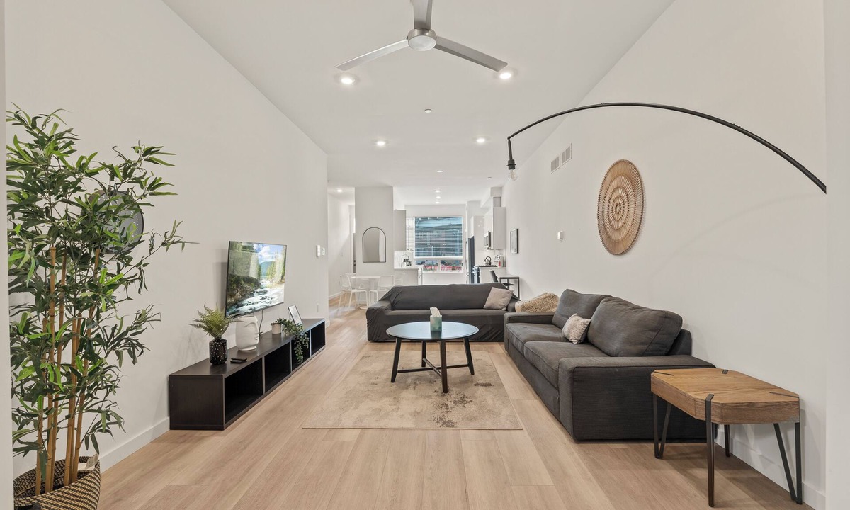 Kensington Apartment | Enjoyable 2-bedroom apartment with AC in vibrant Philadelphia