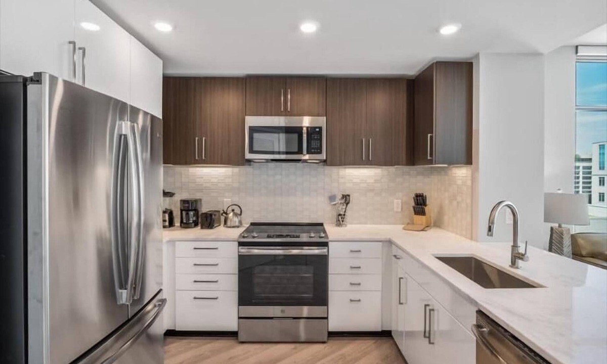Woodmont Triangle Apartment | Expansive Bethesda View | FTC Windows+outdoor amenities| DC Closeby