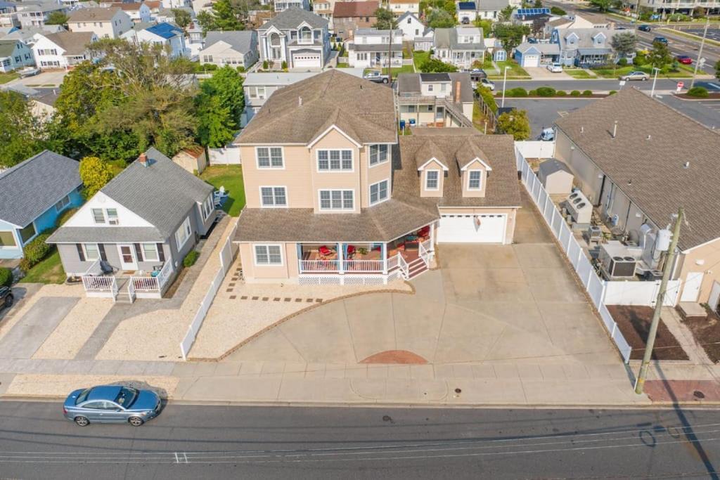 Brigantine House | Exquisitely Large Home Block and a half to Beach