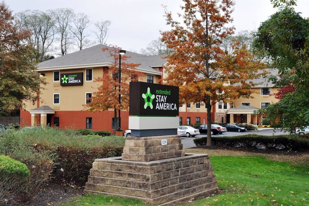 Red Bank - Tinton Falls Hotel | Extended Stay America Suites Red Bank Middletown