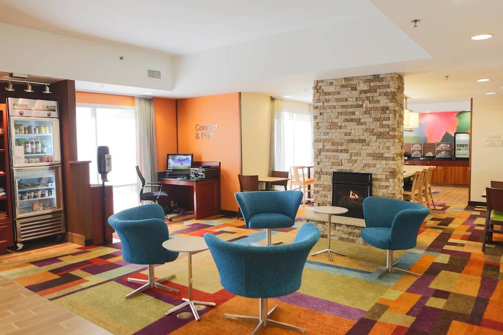 Berea Hotel | Fairfield Inn & Suites Lexington Berea