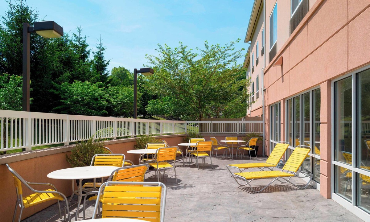 State College Hotel | Fairfield Inn & Suites by Marriott State College
