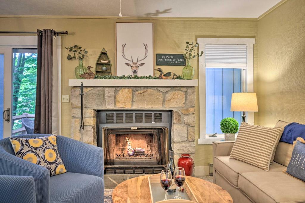 White Haven House | Fall Foliage Awaits! Cozy Lake Harmony Escape