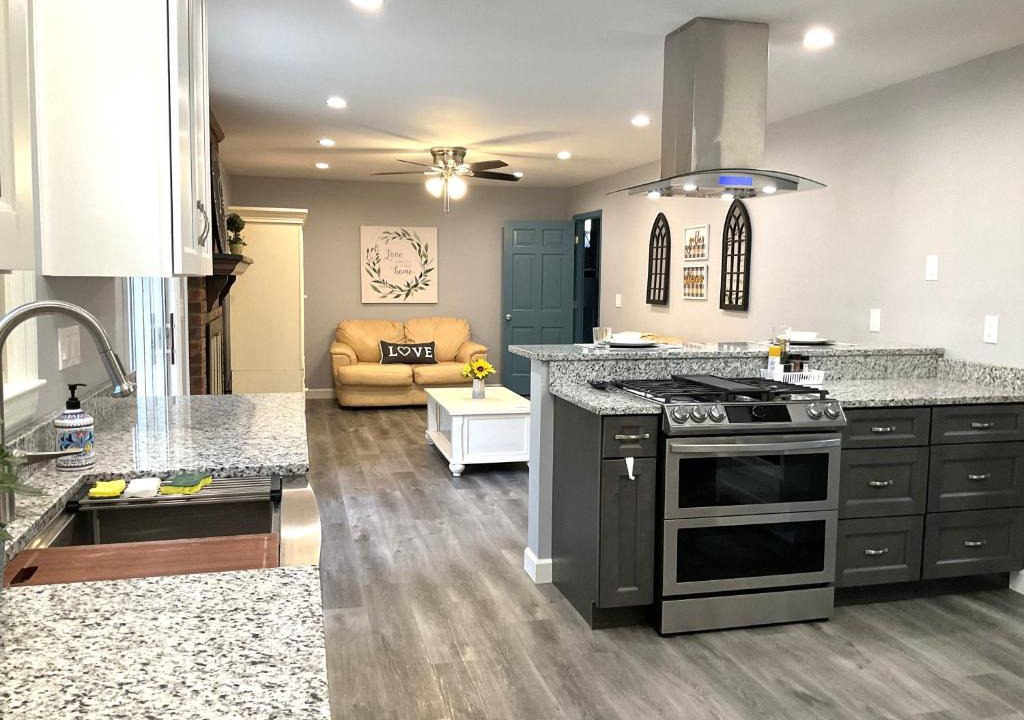 Greenville - Spartanburg House | Family-Friendly 4 bedroom home with game room.