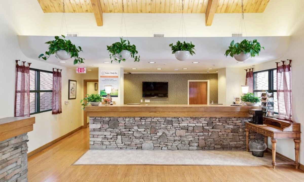 Pittman Center House | Family & Friends Getaway! 2 Serene Units, Near Ripley's Aquarium of the Smokies