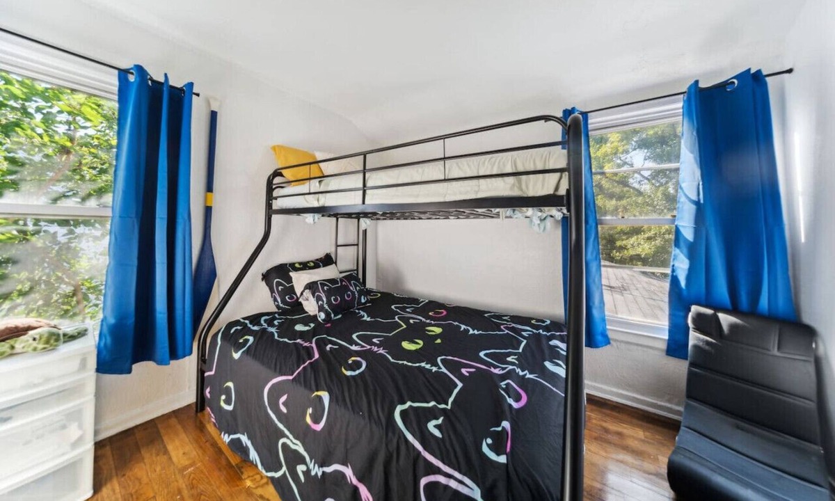 Euclid Apartment | Fisher: Euclid 3 Bedroom