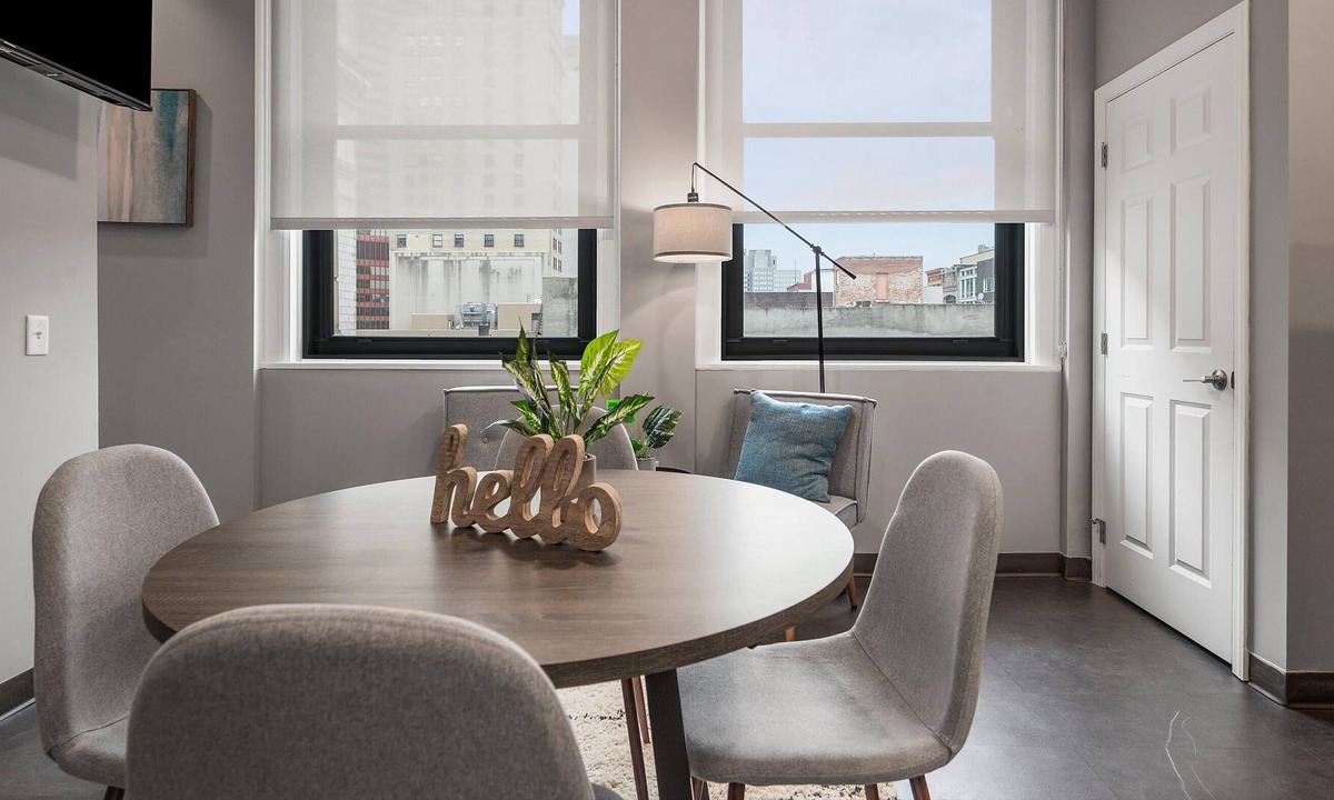 Cultural District Apartment | Frontdesk | Studio Apt near UPMC Cooper Fieldhouse