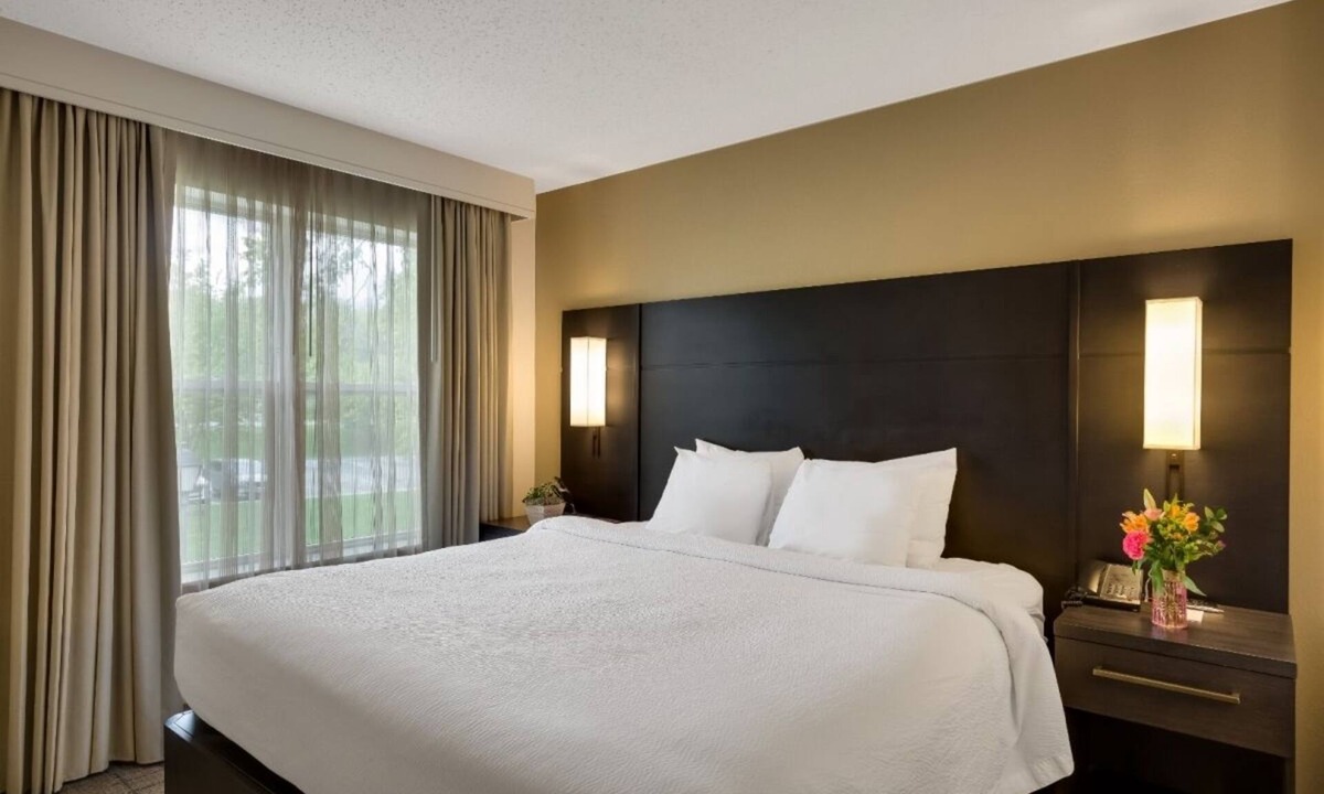 Mount Tabor Hotel | Fully-furnished Suites! Indoor Swimming Pool, Pet-friendly, Free Breakfast!