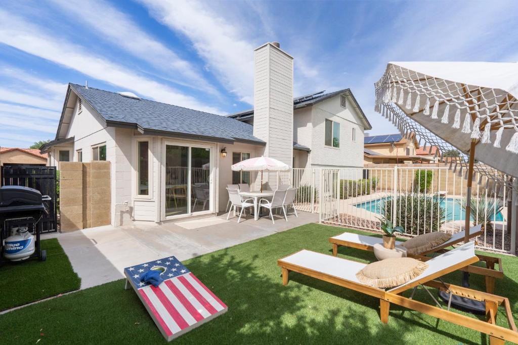 Spring Meadows House | Gilbert Getaway - pool+games+pool table