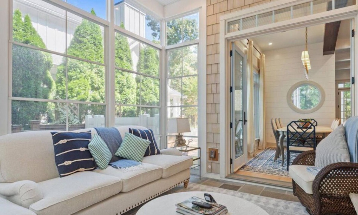 The Pines House | Gorgeous home in the Pines with n26 foot heated saltwater pool