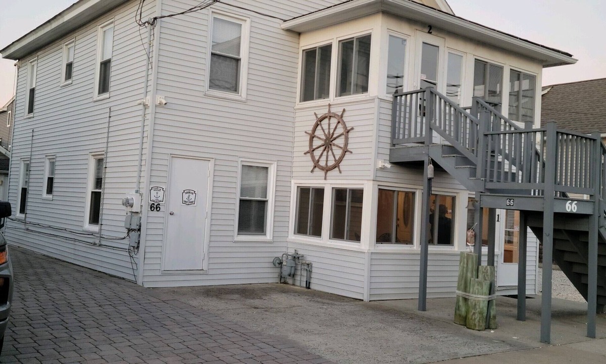 Ortley Beach Apartment | Great option for travelling nurses, traveling professionals or remote workers.