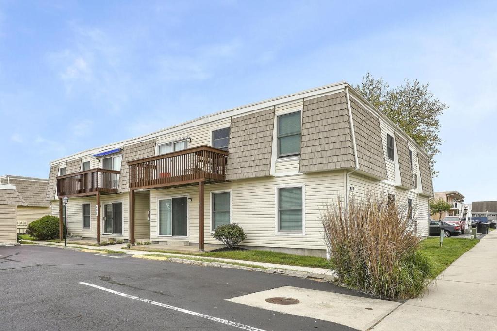 Ocean City Apartment | Gullway Villas 408 Unit 204 condo