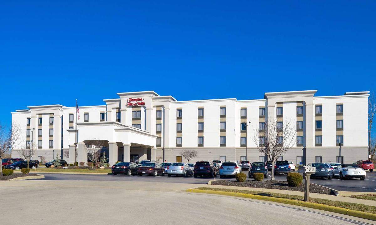 Wilmington Hotel | Hampton Inn & Suites Wilmington
