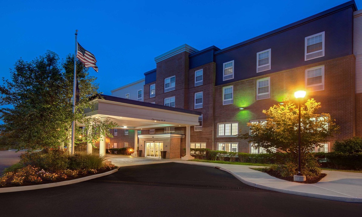 Northwest Yonkers Hotel | Hampton Inn & Suites Yonkers