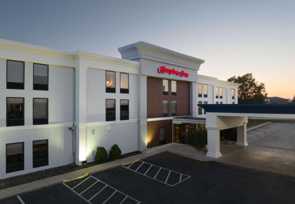 Troy Hotel | Hampton Inn Troy