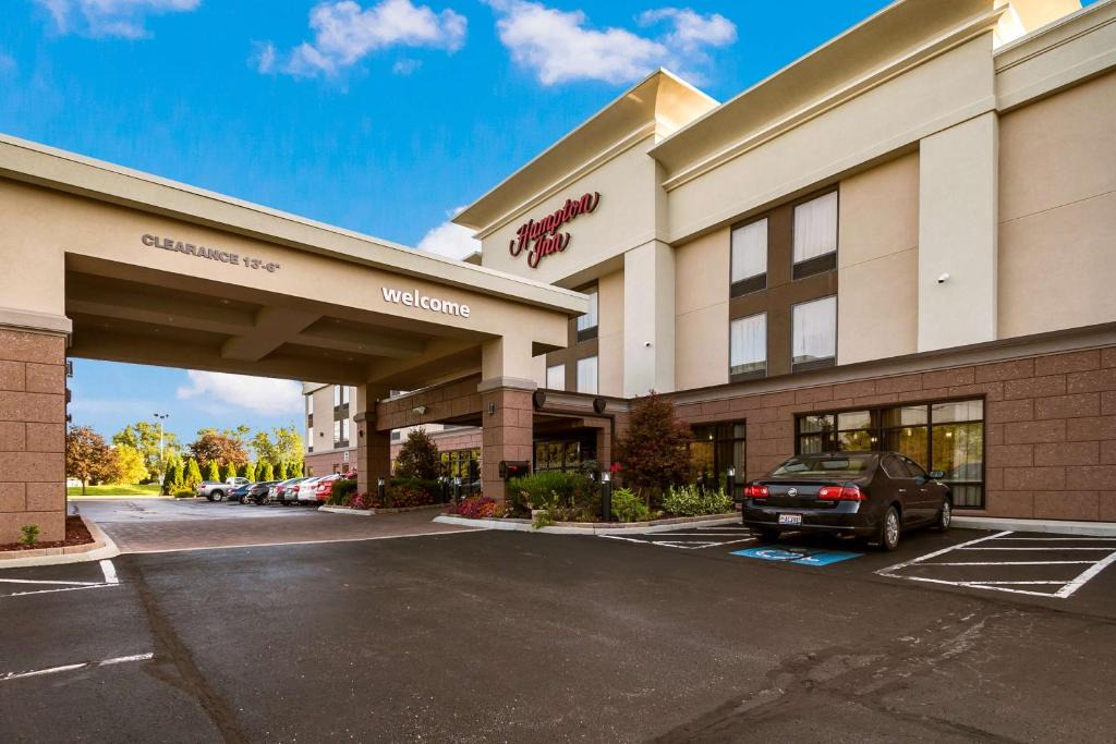 Columbus Hotel | Hampton Inn West