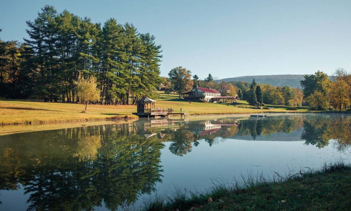 Fishertown Ski Chalet | Hemlock Hills Farm