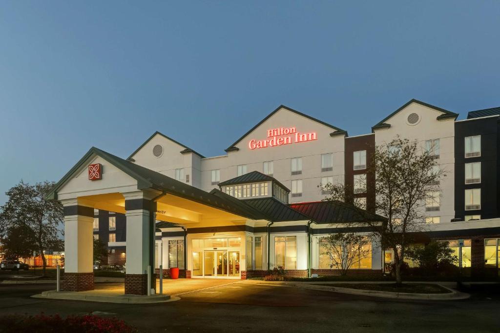 Hilton Garden Inn Indianapolis Airport | West Newton
