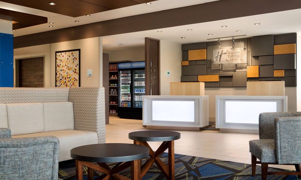 Middletown Hotel | Holiday Inn Express & Suites Middletown by IHG