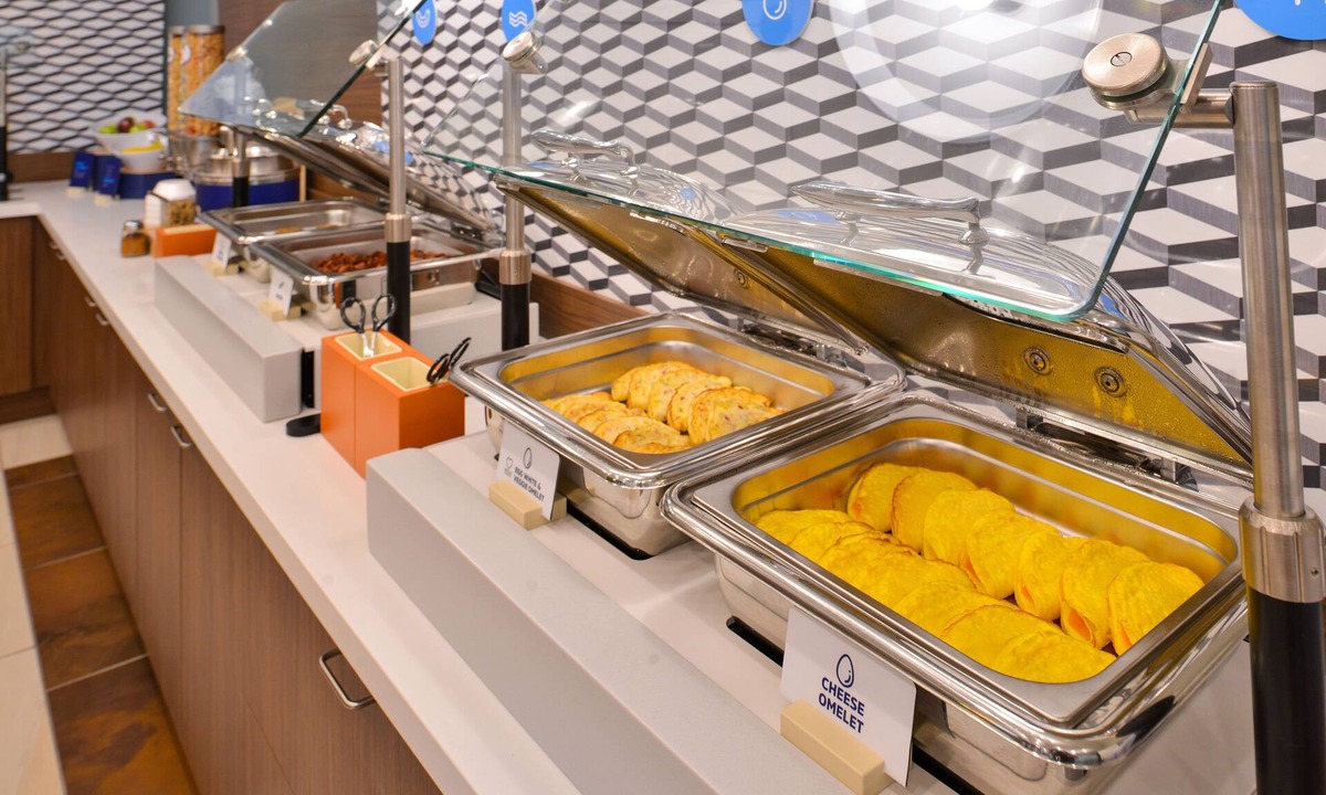 Towson Hotel | Holiday Inn Express Towson - Baltimore North by IHG