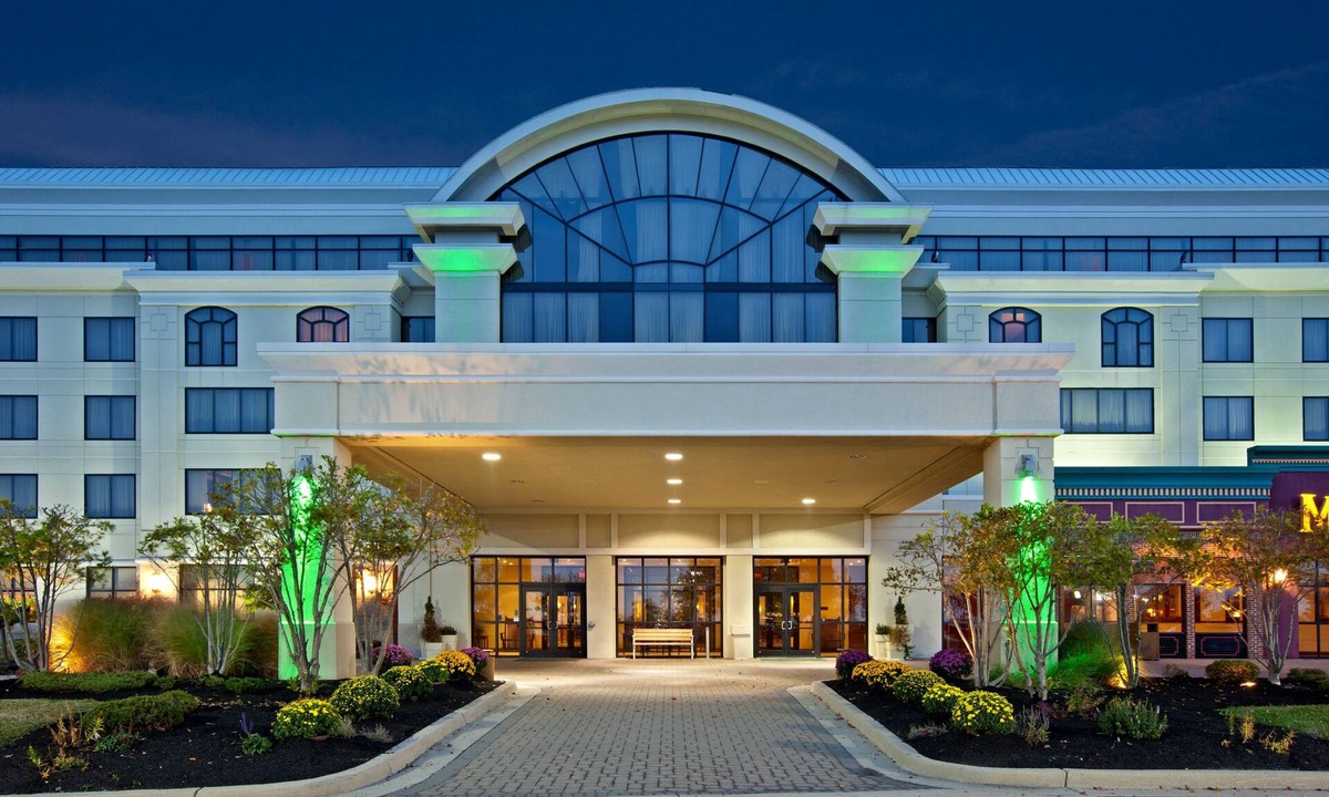 Wilmington Hotel | Holiday Inn Wilmington by IHG