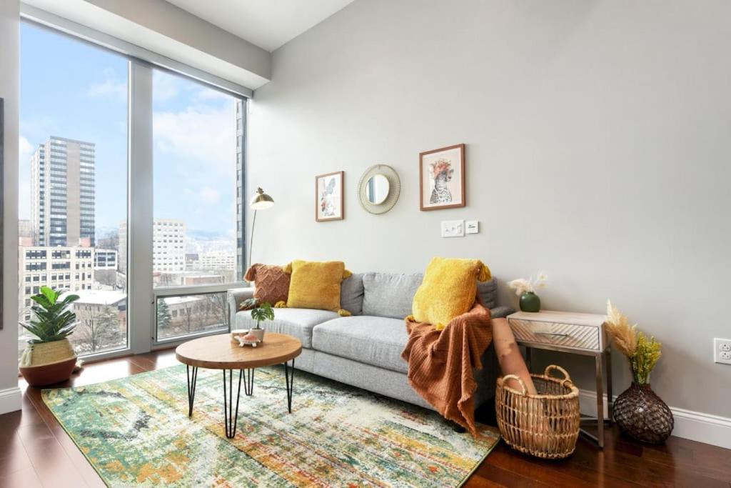 Downtown Pittsburgh Apartment | HostWise Stays - The Washington at Chatham - Free Parking, Private Gym, More!