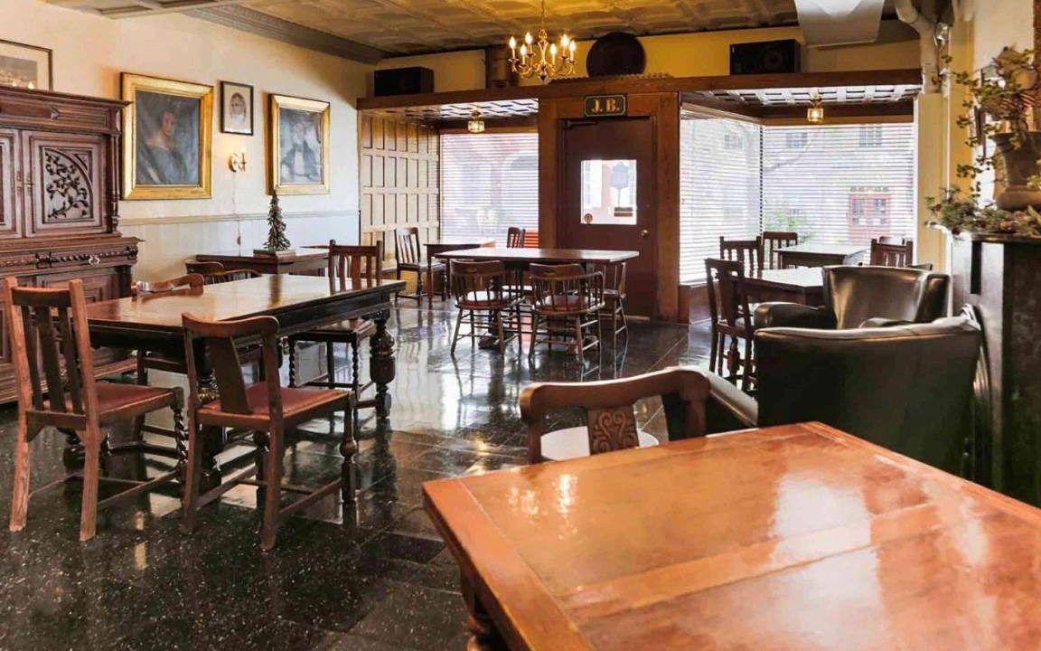 Mercersburg Hotel | Hotel ∙ 4 guests