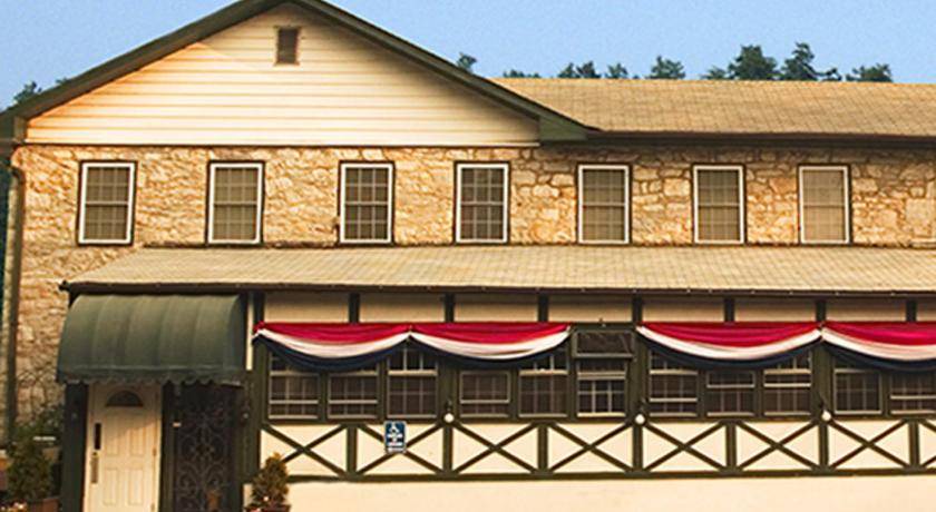Mount Holly Springs Hotel | Hotel ∙ 4 guests