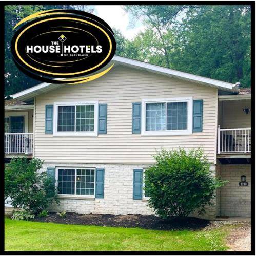 Akron House | House ∙ 3 bedrooms ∙ 8 guests