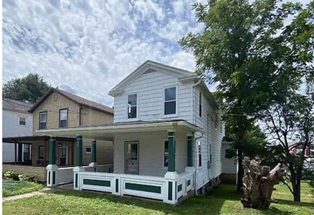 Danville House | House ∙ 4 bedrooms ∙ 6 guests