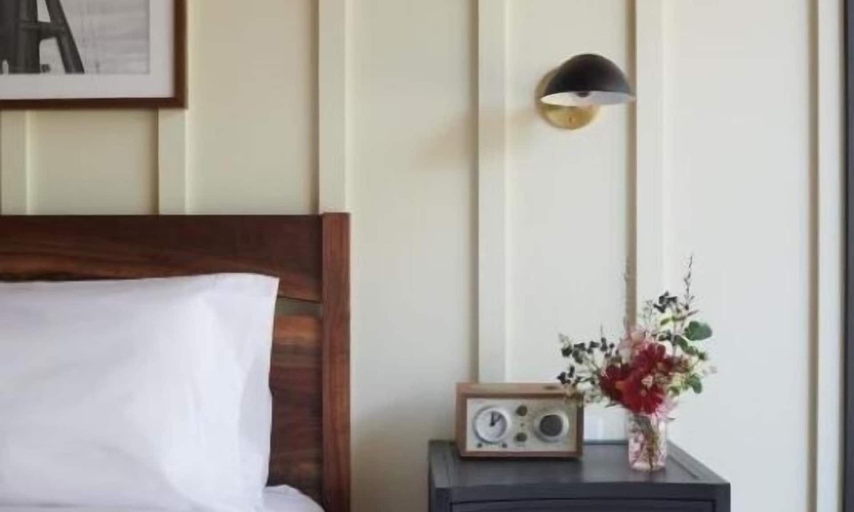 Kingston Cabin | Indulge in Home-Like Comfort! Pets Allowed, Near Hudson River Maritime Museum
