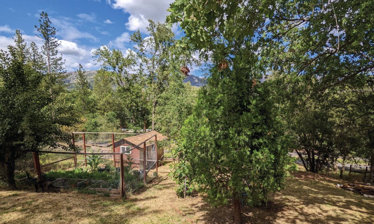 North Fork Hostel | Jackass Hostel