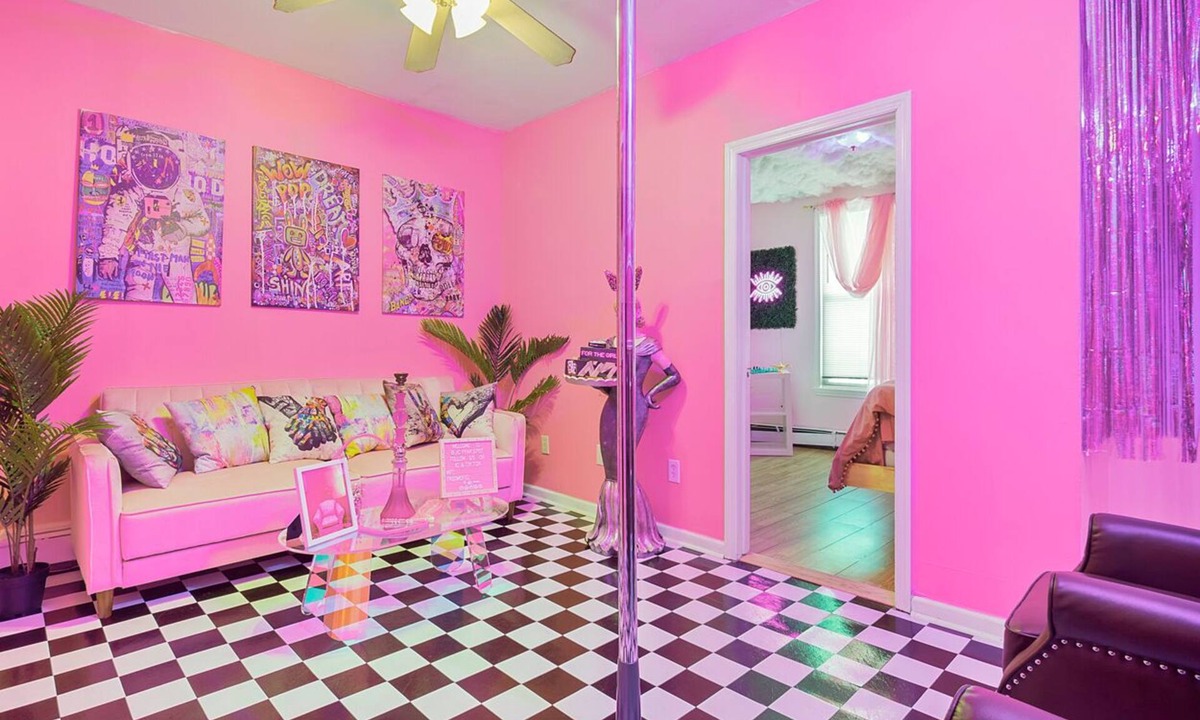 West Side Apartment | Jersey City Pink Spot 2BR/1FB