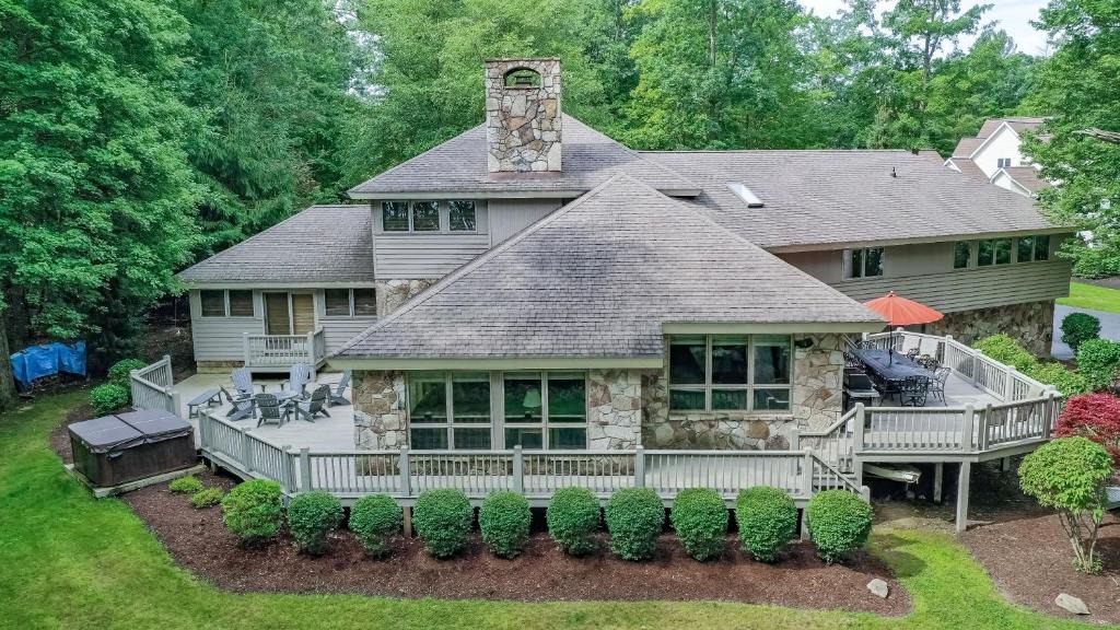Blakeslee House | Johnny Appleseed